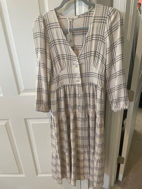 Marine layer Cream Midi Dress with Black Plaid